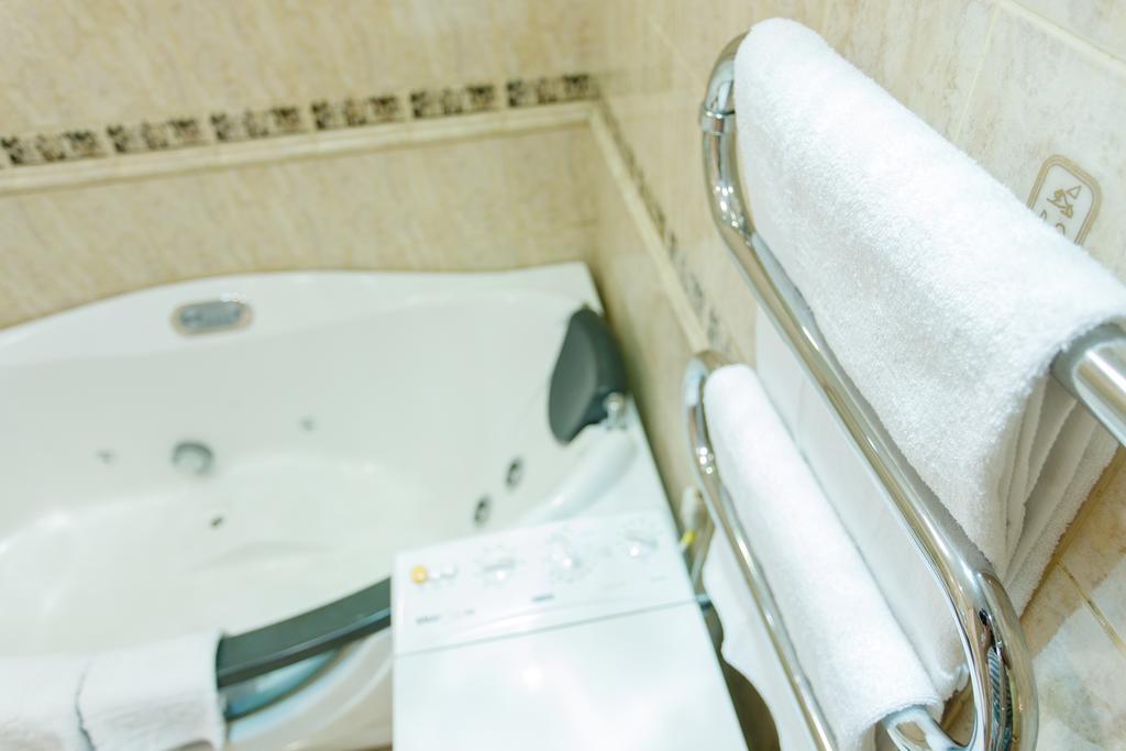 Studio De Luxe With Jacuzzi スームィ エクステリア 写真