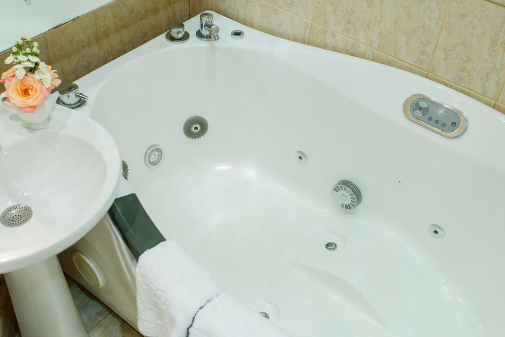 Studio De Luxe With Jacuzzi スームィ エクステリア 写真