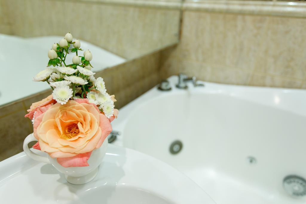 Studio De Luxe With Jacuzzi スームィ エクステリア 写真