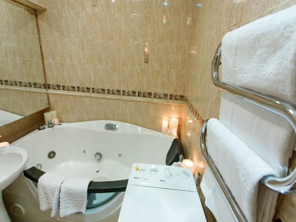 Studio De Luxe With Jacuzzi スームィ エクステリア 写真