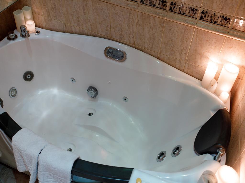Studio De Luxe With Jacuzzi スームィ エクステリア 写真